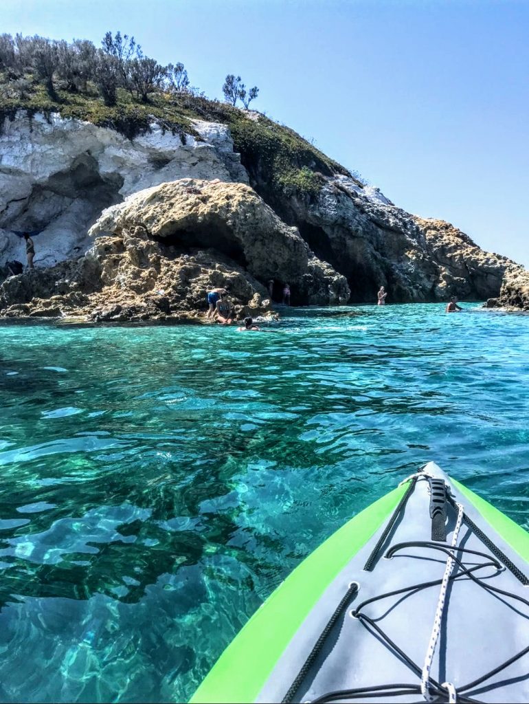 Elba.Life - Escursioni e gite in Canoa / Kayak 🛶 #5 percorsi brevi per esplorare le coste dell'Elba